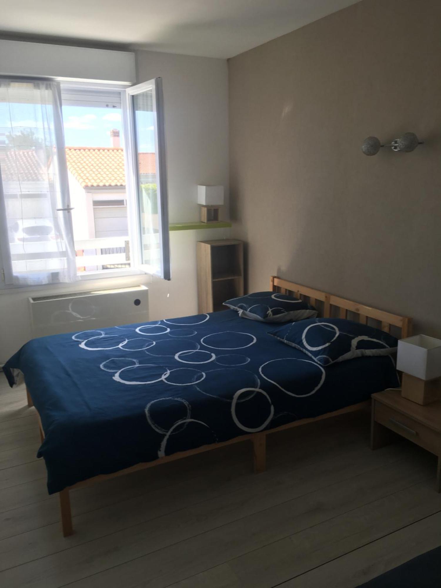 Maison Avec Jacuzzi Villa Saintes Bagian luar foto